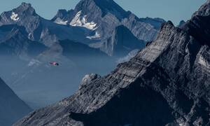 Uitzicht tijdens de helikoptertour in Canmore West-Canada
