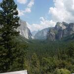 Tunnel View net voor Yosemite Village